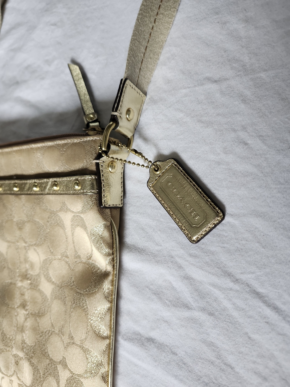Coach Gold Metallic Signature Crossbody Bag - Picture 15 of 16